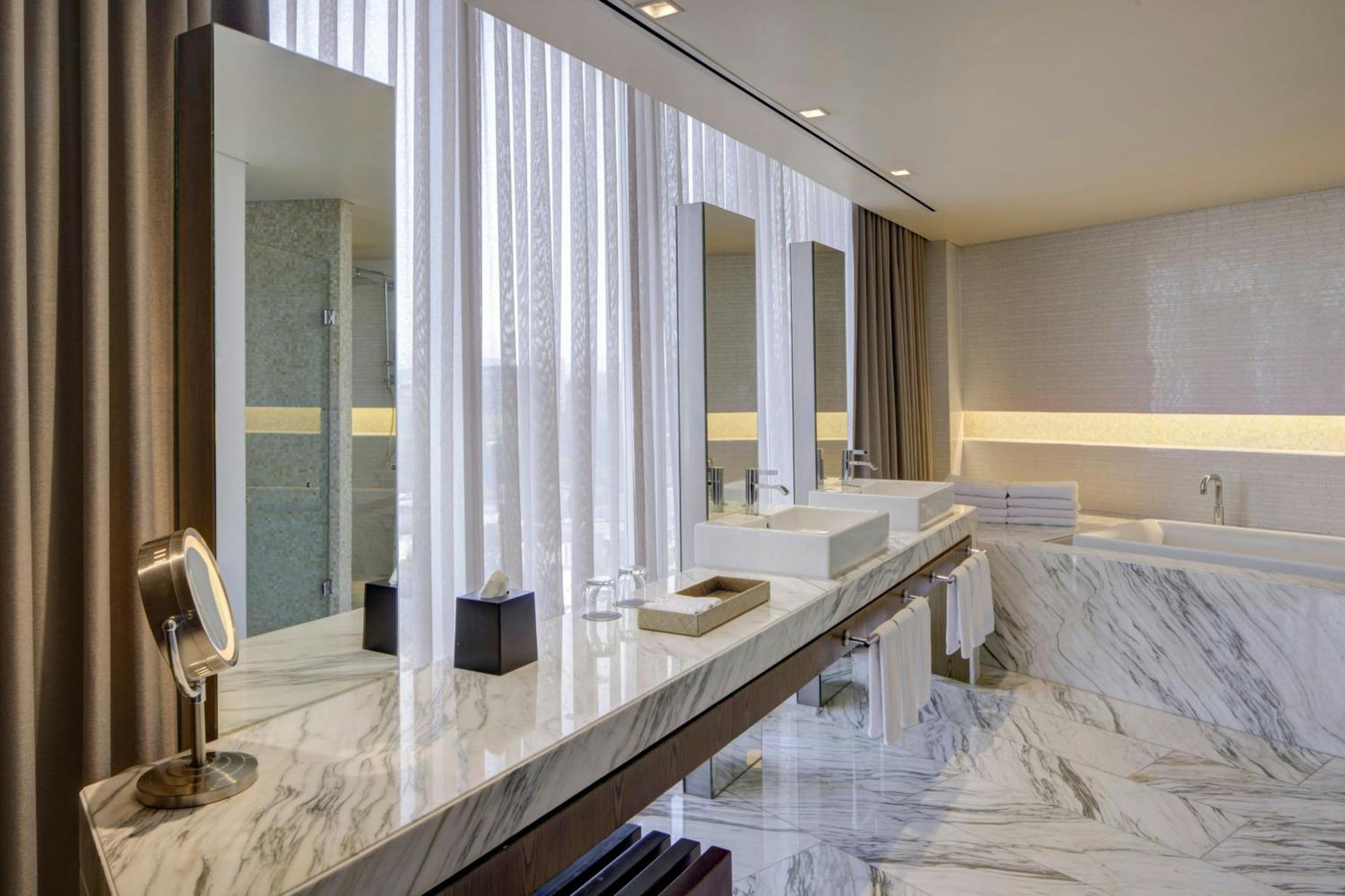 The Westin Santa Fe, Hotel 5*
